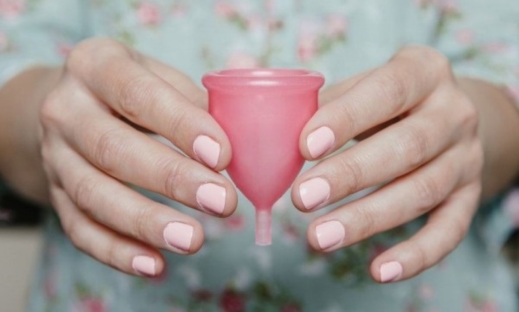 Apakah Menstrual Cup Ramah Lingkungan, Bagaimana Cara Memakainya?