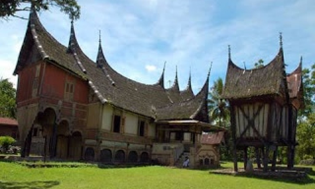 Macam Macam Kepemilikan dan Penguasaan Tanah Adat di Minangkabau