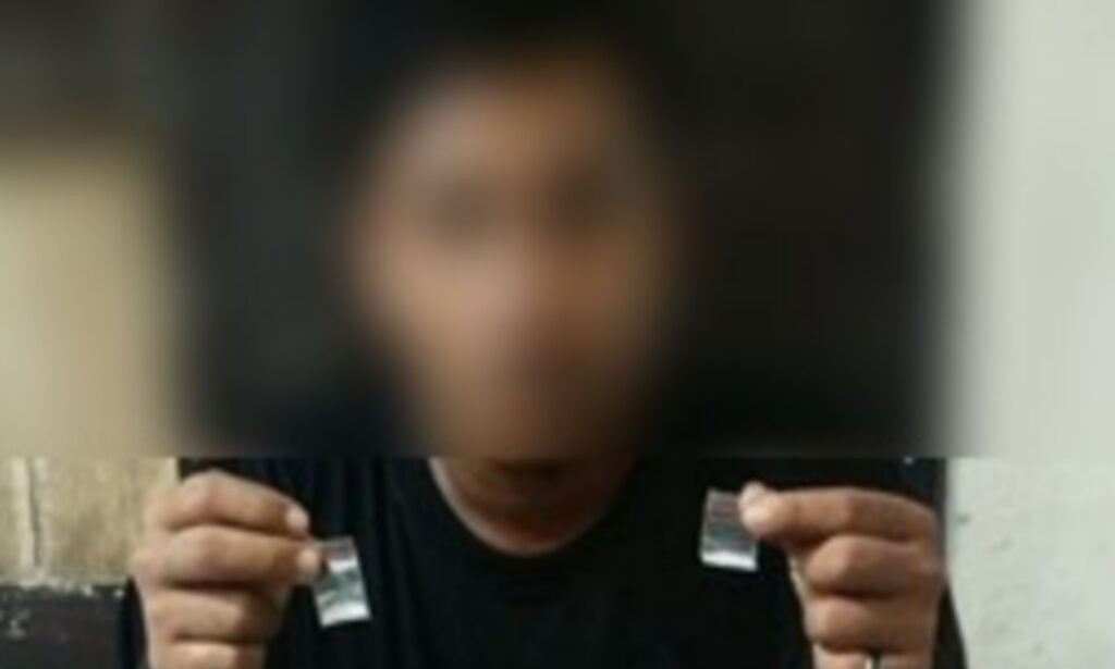 Temuan 21 Klip Sabu kepunyaan Seseorang Pengedar Di Desa Padang Tikar Kubu Raya Ditangkap Polisi