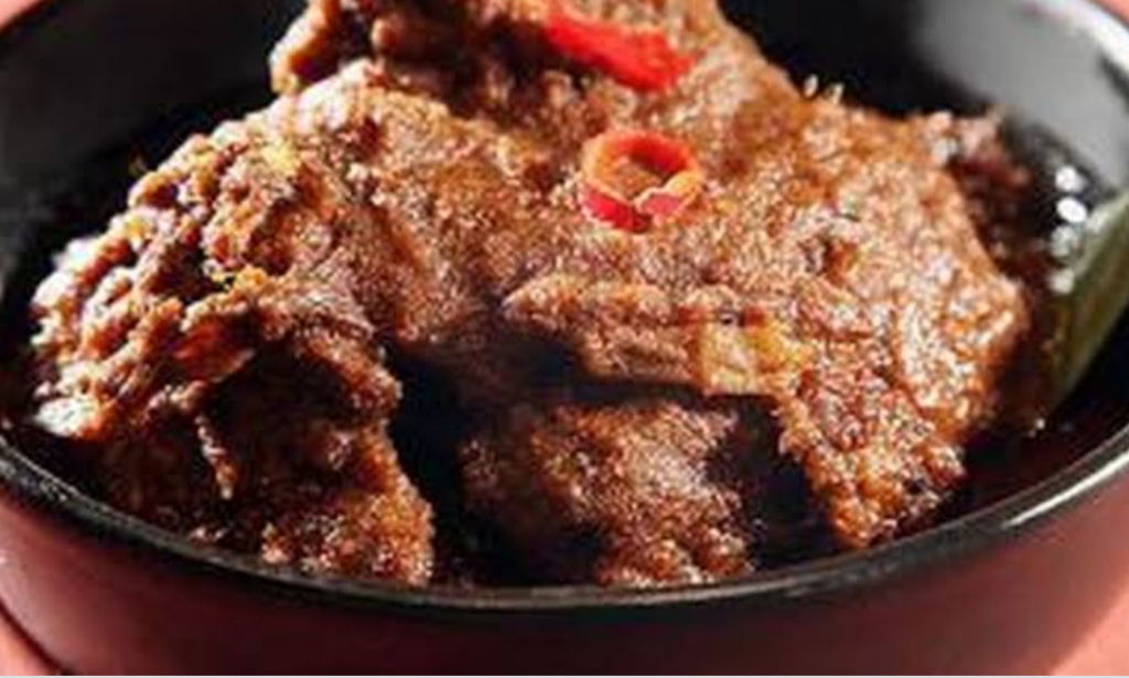 Randang makanan khas Padang yang terkenal di dunia