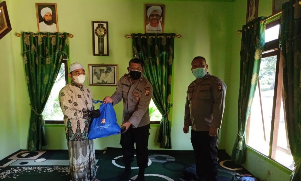 KANIT BINMAS BERSAMA PERSONIL POLSEK SUNGAI RAYA BERIKAN HIMBAUAN PROTOKOL KESEHATAH DI PONPES