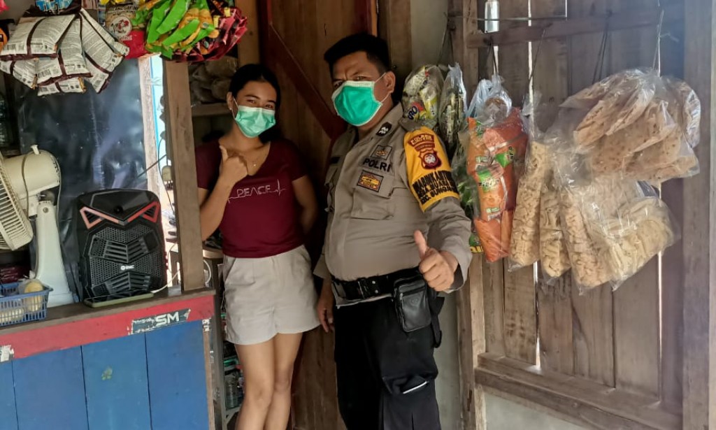 SAMBANGI WARGA BINAAN, BHABINKAMTIBMAS POLSEK SUNGAI RAYA BERIKAN HIMBAUAN KAMTIBMAS DAN PROKES COVID-19