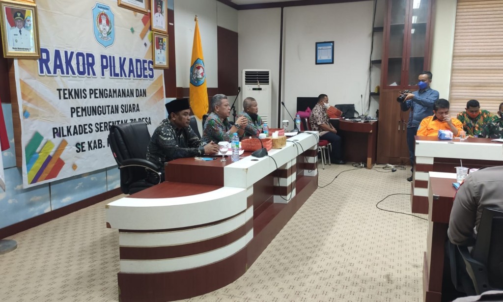 Wakapolsek Sungai Raya Hadiri Rapat Kordinasi Pengamanan Dan Pemungutan Suara Pilkades Serentak Tahun 2021 di Ruang Rapat Bupati Kubu Raya